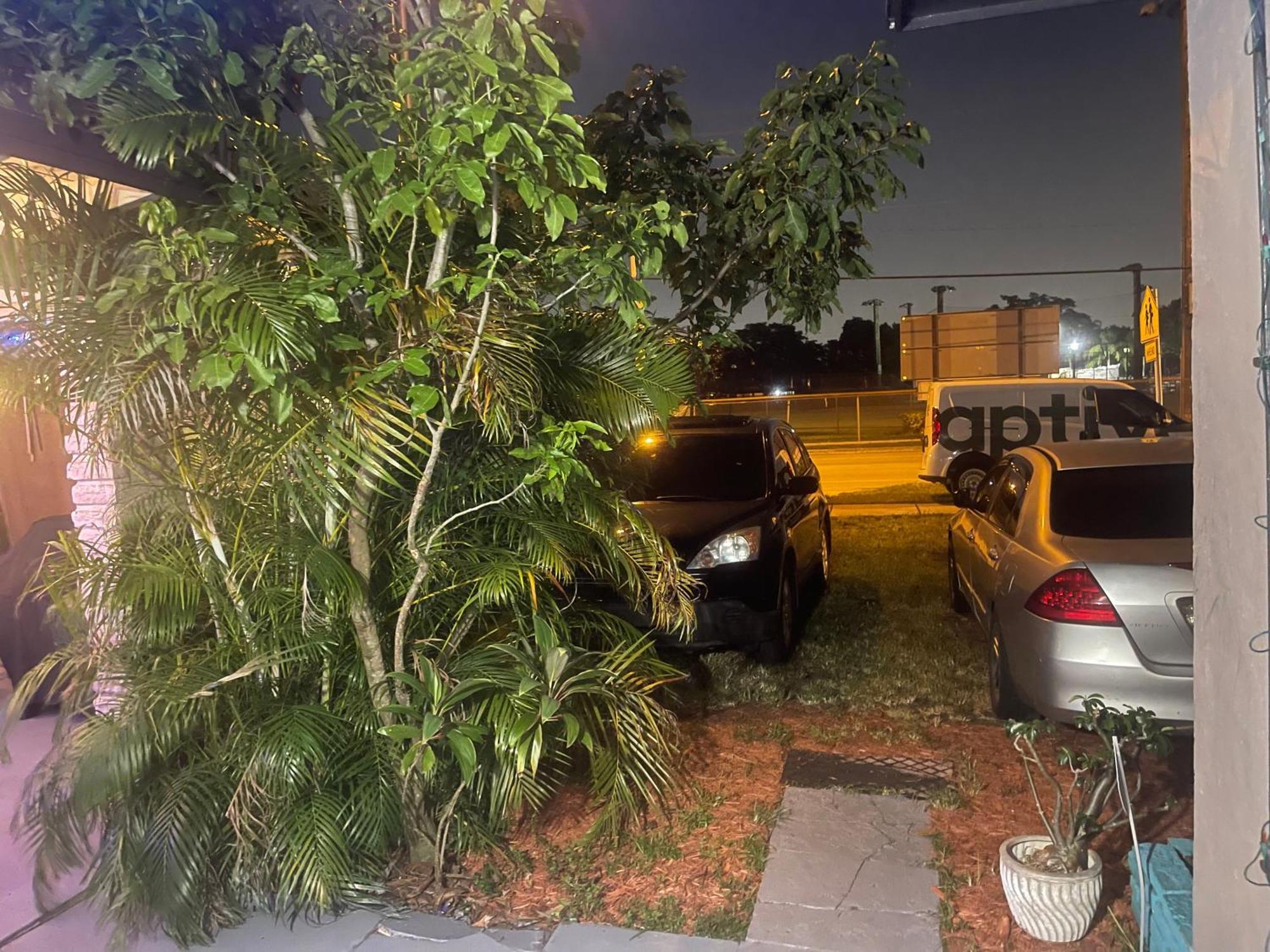 Miami Vibes "Hostel-Like" Shared Room Норт-Маямі Екстер'єр фото